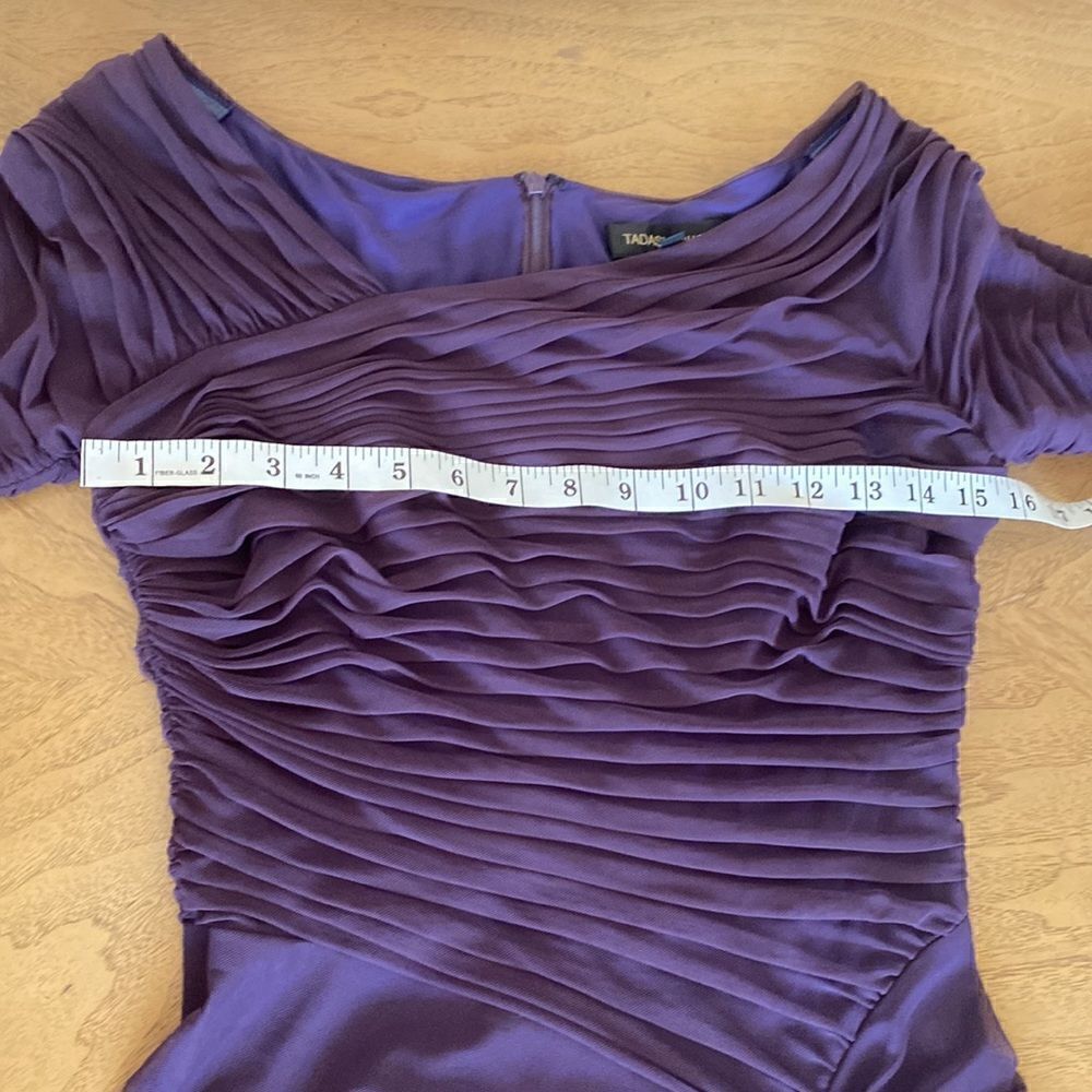 Tadashi Shoji Eggplant Purple Ruched Evening Dress Size Small - Picture 10 of 11